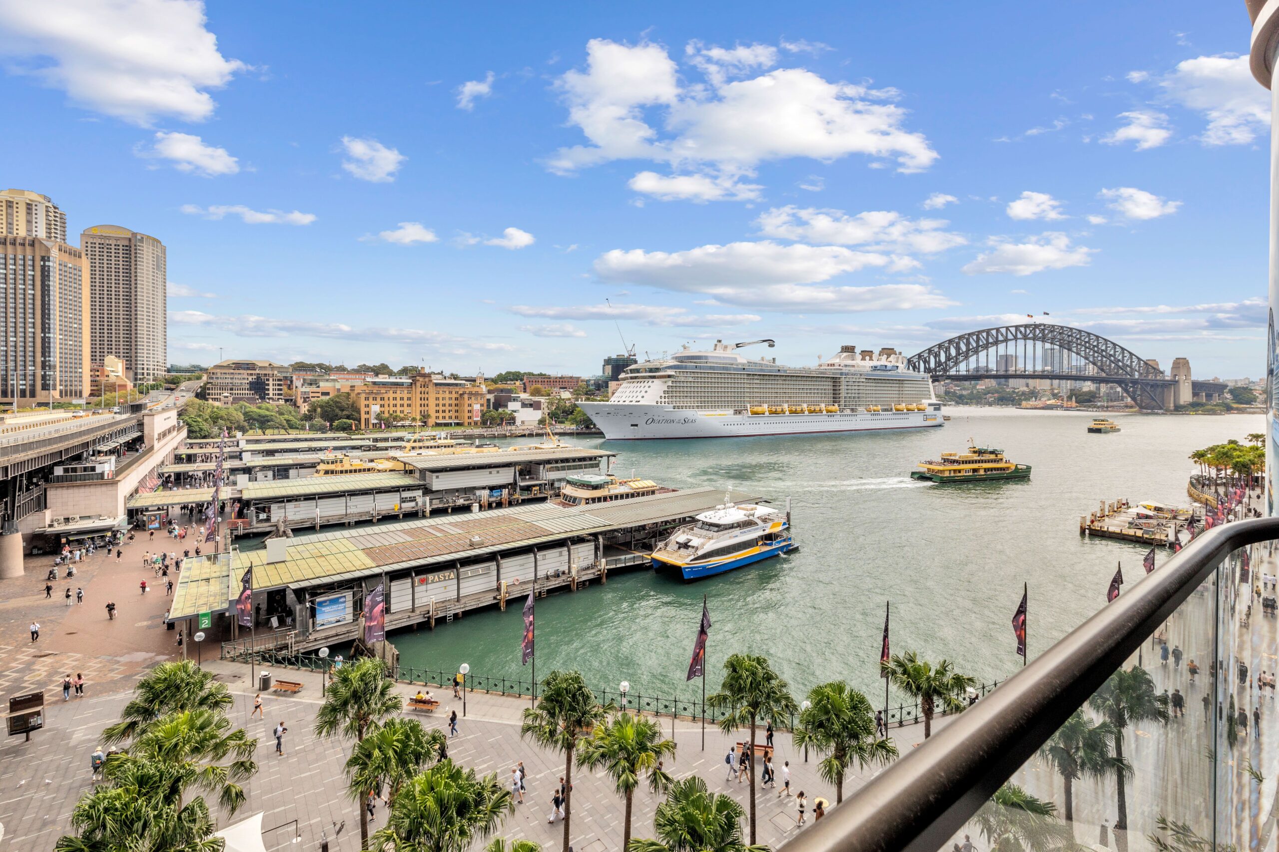 Opera 607 - Serviced Apartments in Sydney CBD - Apartments Plus